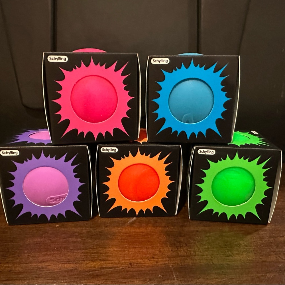 Glow in the Dark Needoh! “The Groovy Glowing Glob!”
